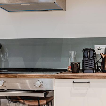 Discover Apartment Ливорно Экстерьер фото