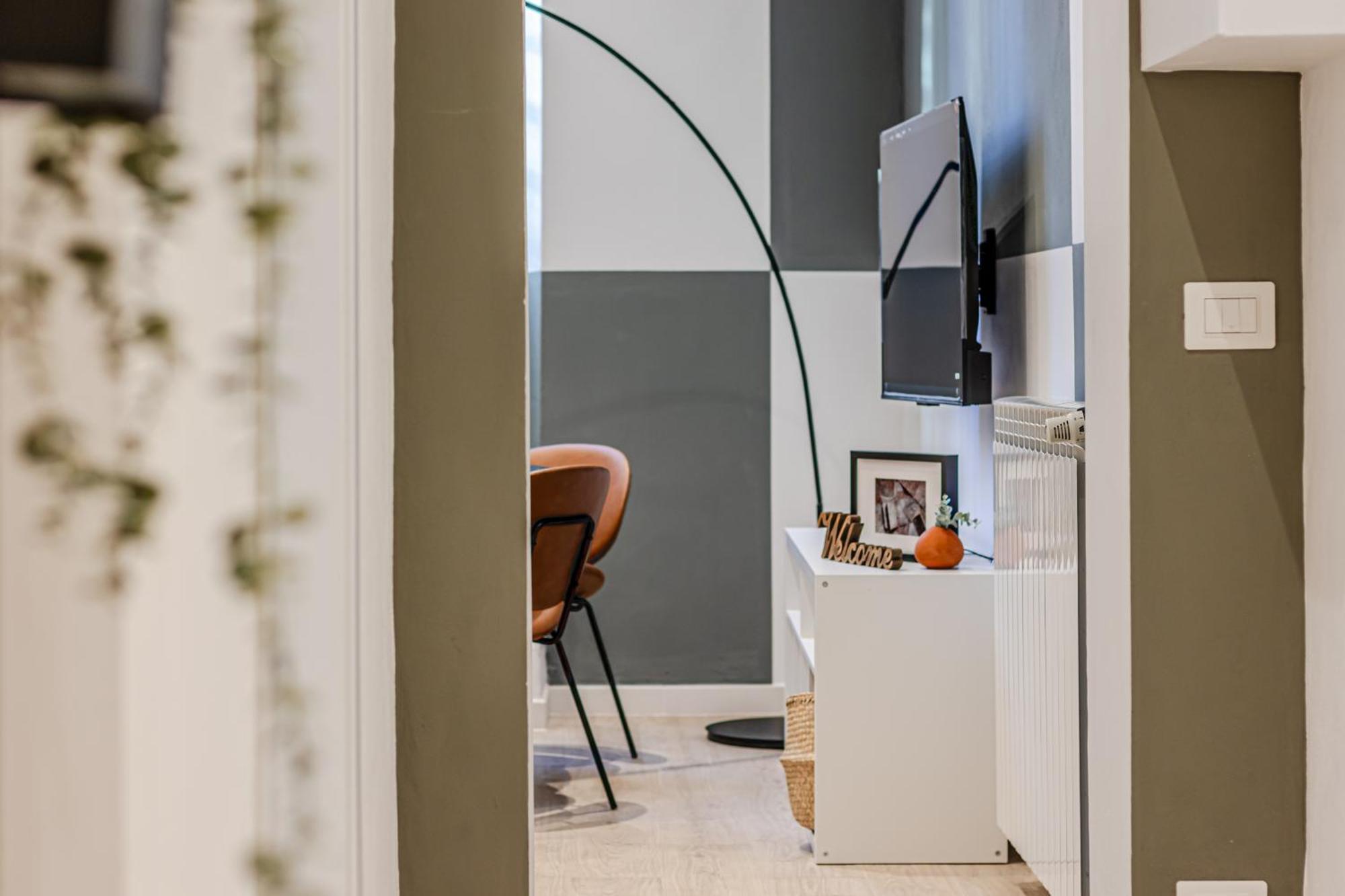 Discover Apartment Ливорно Экстерьер фото