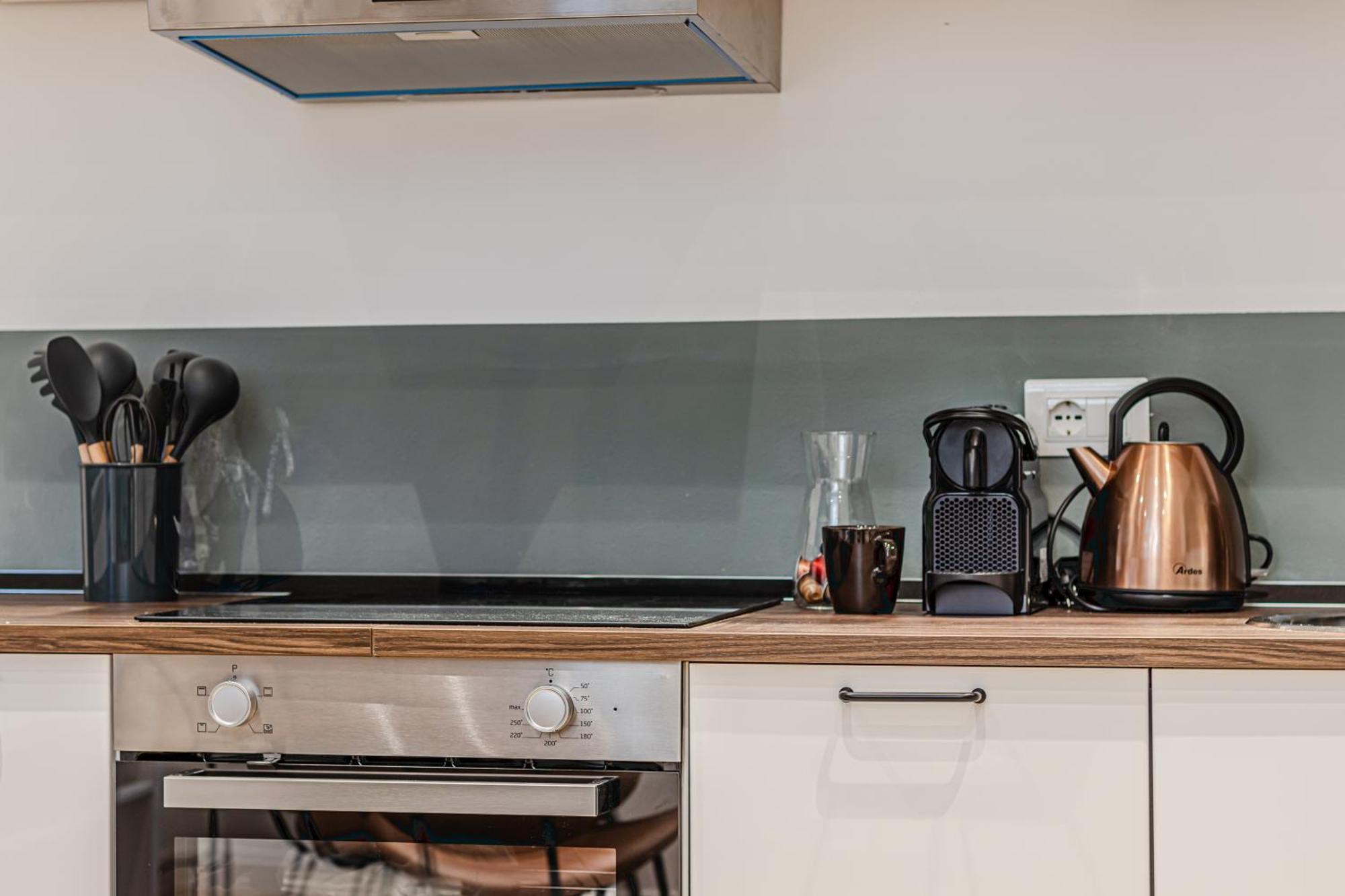Discover Apartment Ливорно Экстерьер фото
